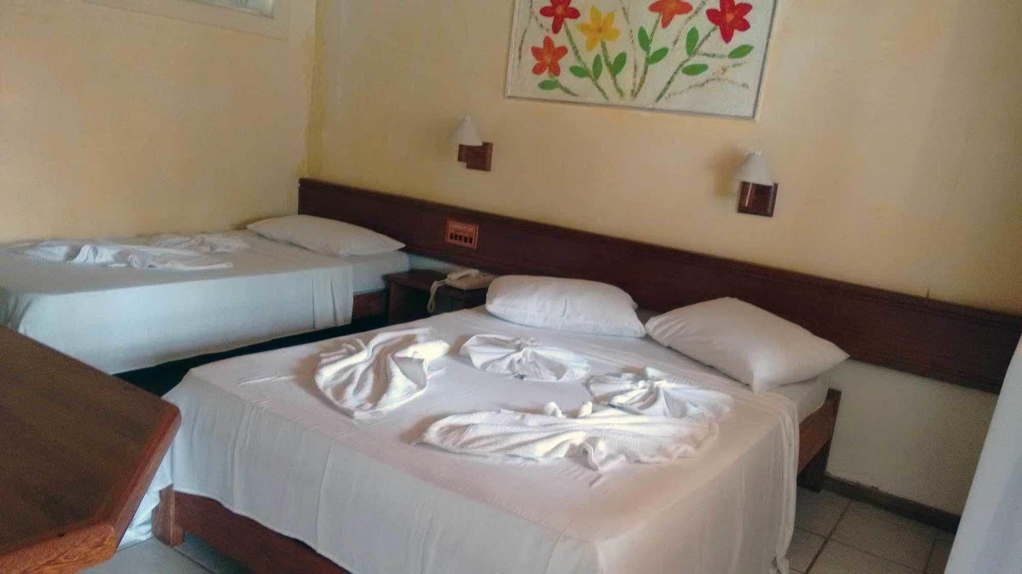 Hotel Pousada Castanheiras Do Village Porto Seguro Exterior photo